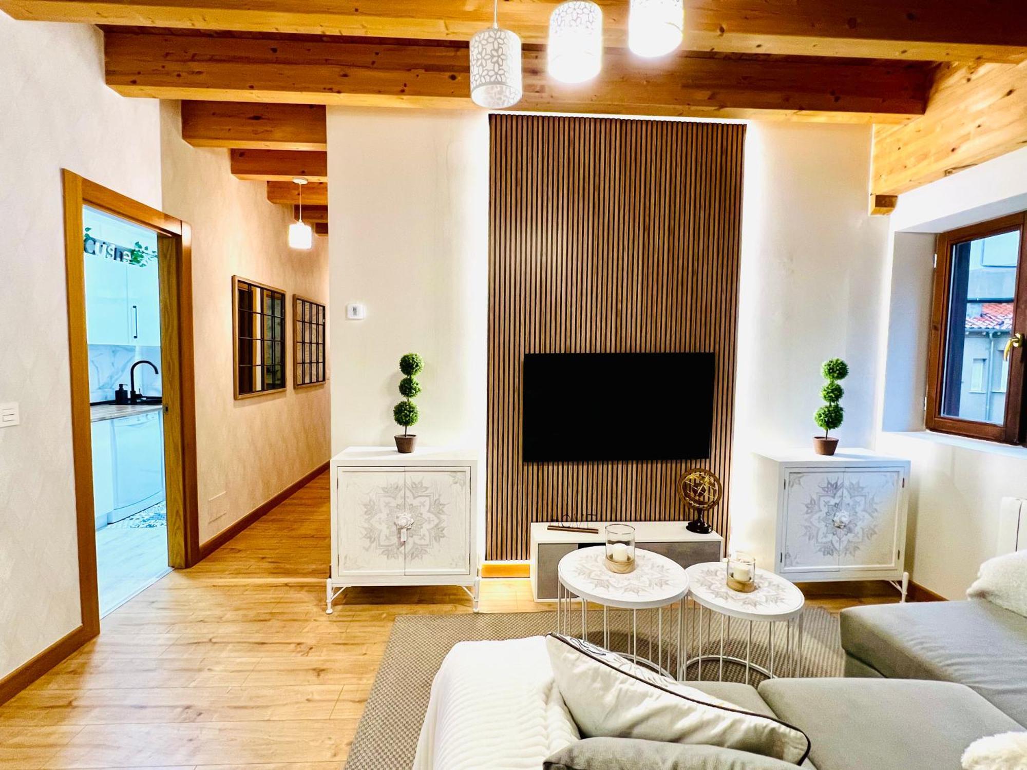 El Capricho De Claudia_ Apartamentos Burgos Catedral Ngoại thất bức ảnh